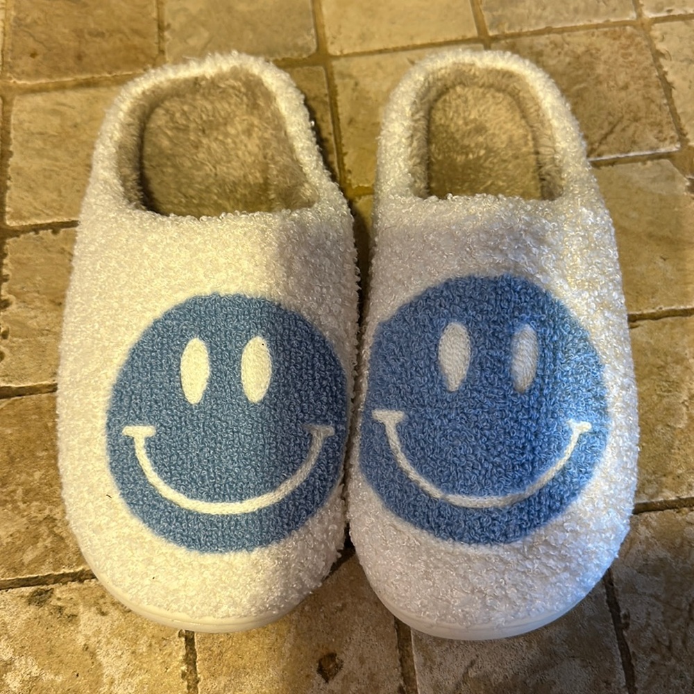 Slippers NWOT